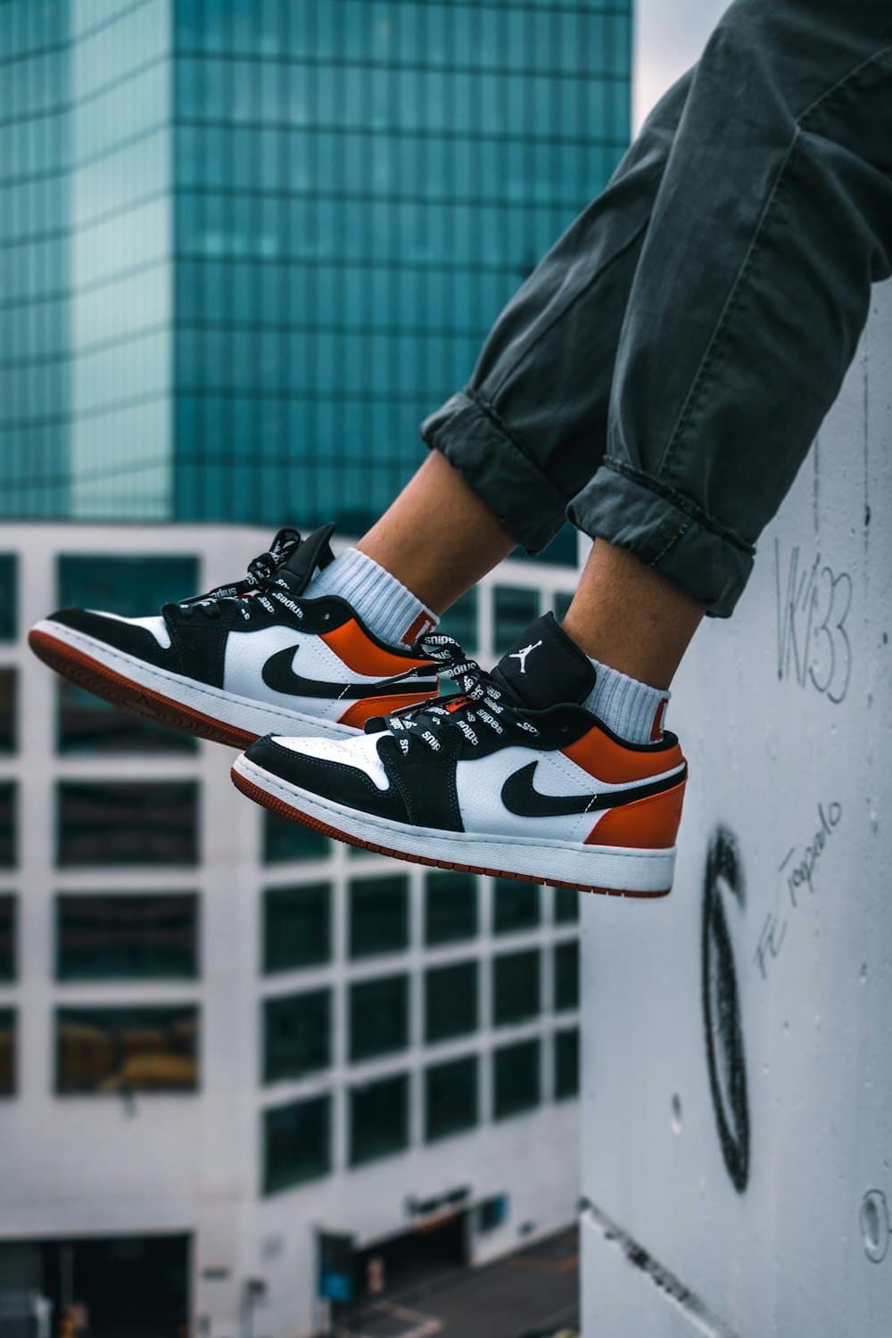 Jordan 1 Low Shattered Backboard